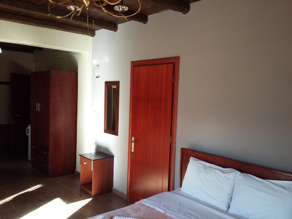 Voreas Hotel Loutraki (Pella) Quarto foto